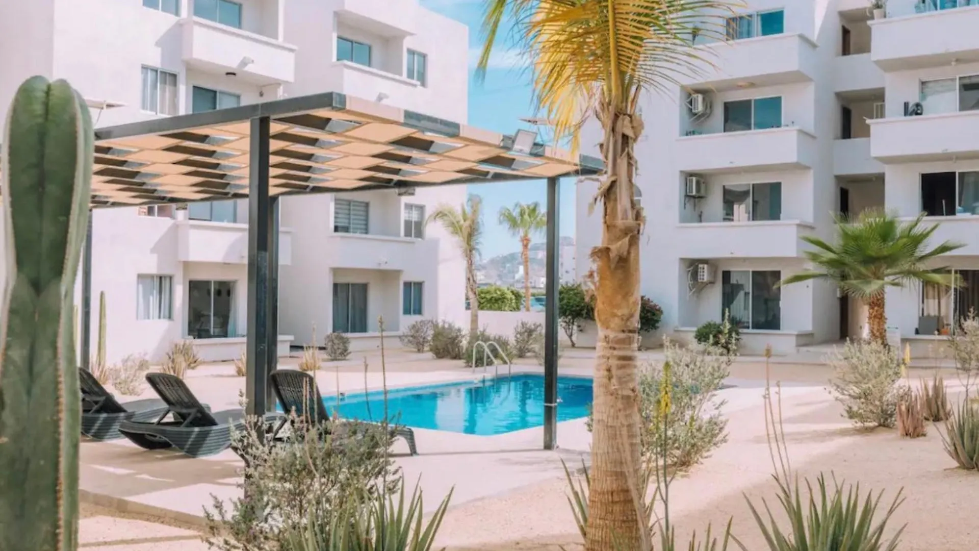 Ocean Condo In The Center Of Cabo San Lucas